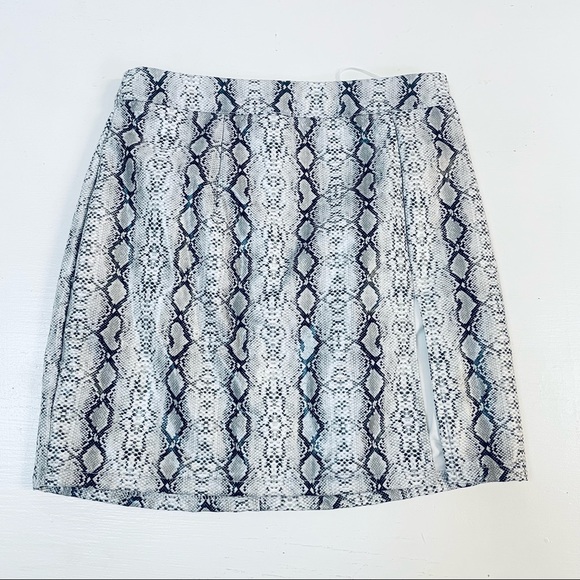 faux snakeskin skirt size S - Picture 1 of 6